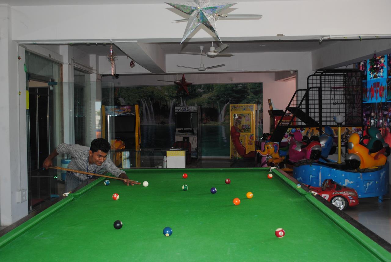Nakshatra Hotel Banswara Ngoại thất bức ảnh